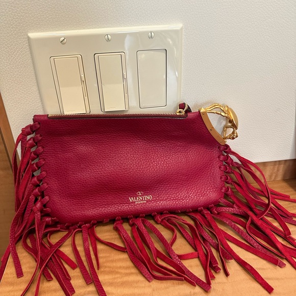 Valentino fringed red clutch - Picture 3 of 5